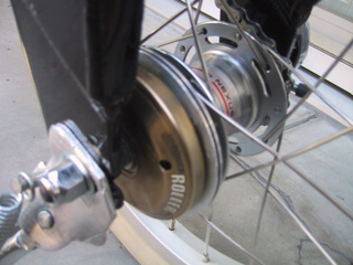 ���[���[�u���[�L�t��