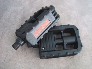 �������̐܂��݃y�_��